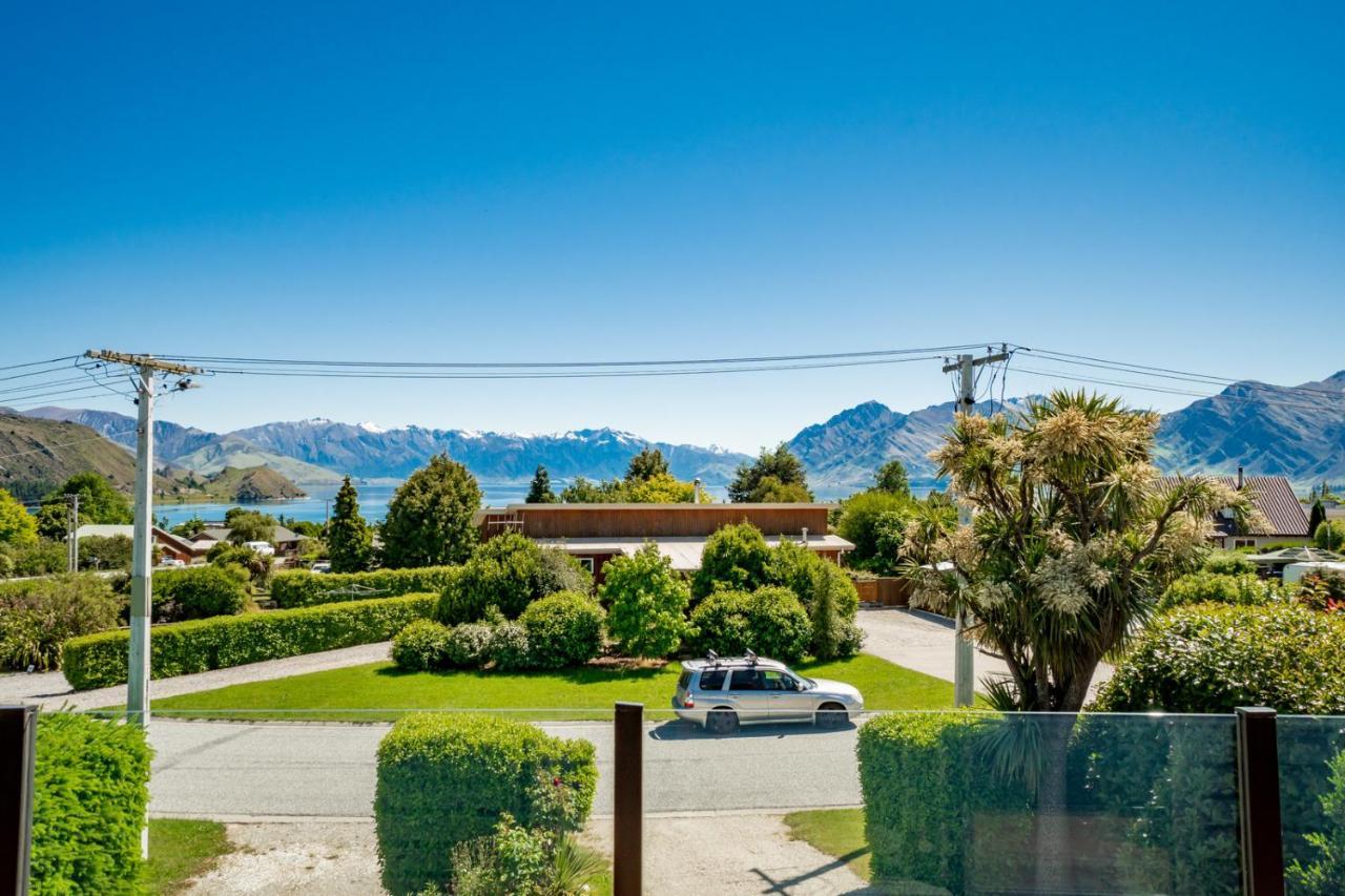 Views On Parry - Lake Hawea Holiday Home Εξωτερικό φωτογραφία