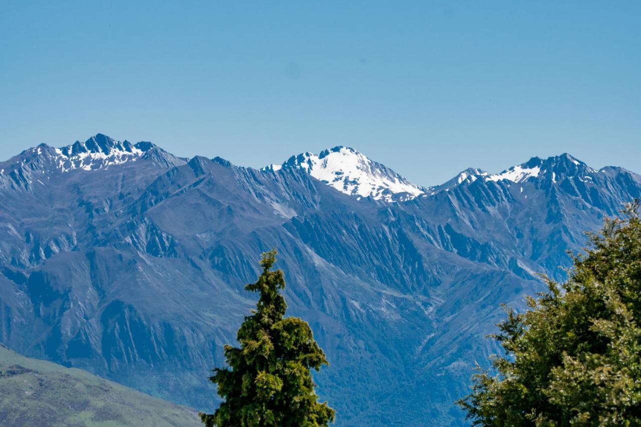 Views On Parry - Lake Hawea Holiday Home Εξωτερικό φωτογραφία