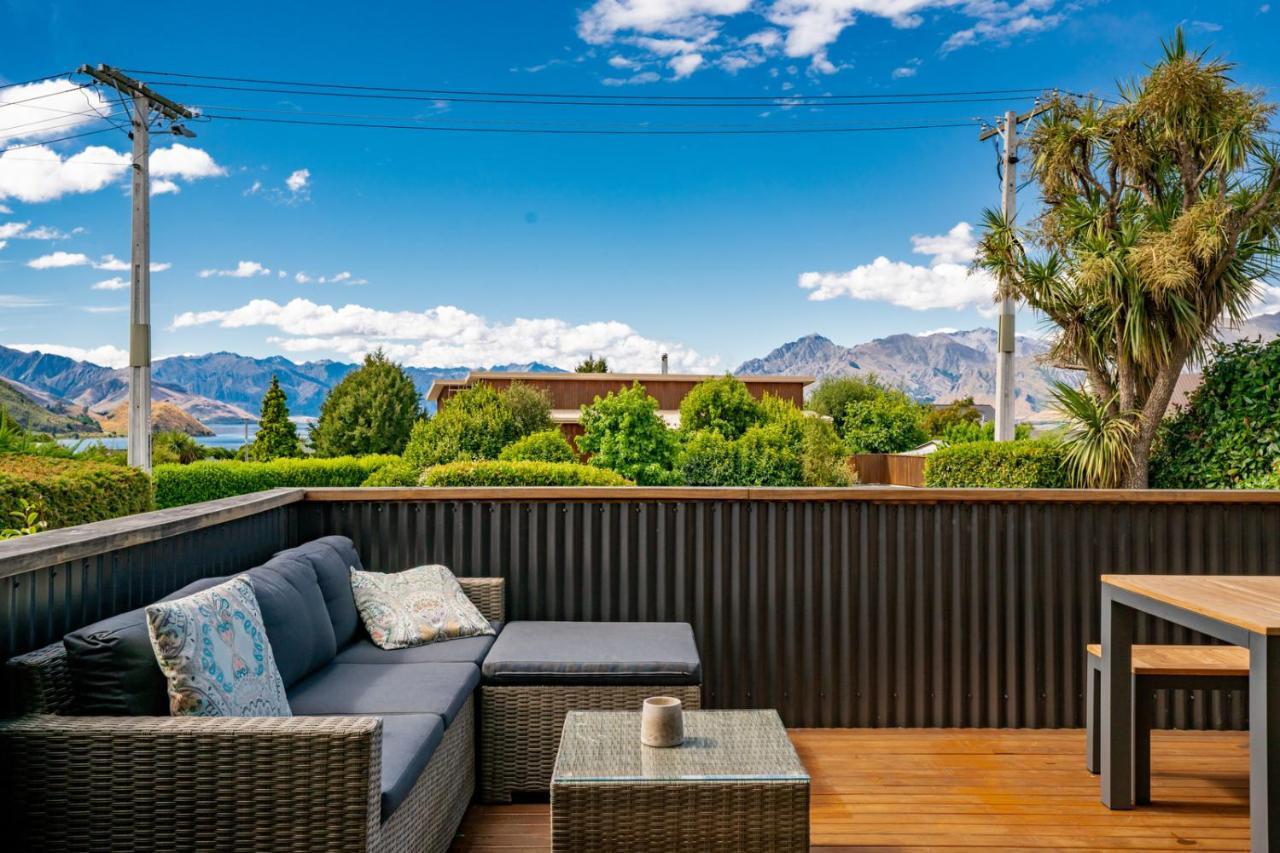 Views On Parry - Lake Hawea Holiday Home Εξωτερικό φωτογραφία
