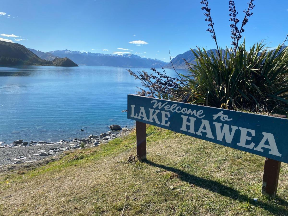 Views On Parry - Lake Hawea Holiday Home Εξωτερικό φωτογραφία